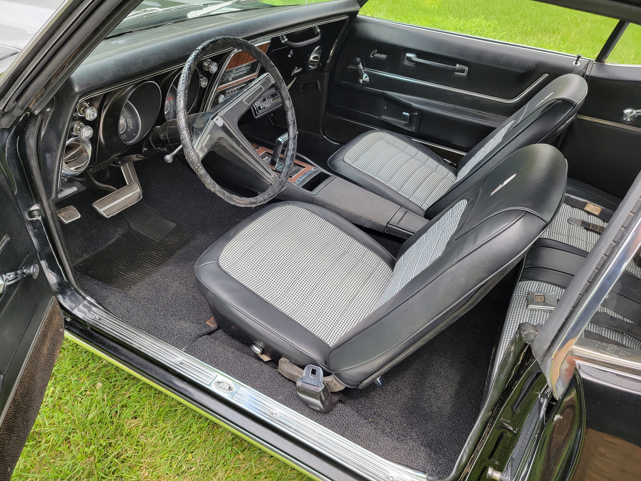 1968 Camaro detail