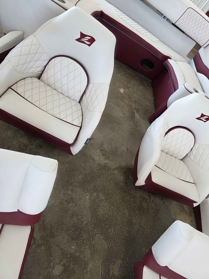 Larson Boat detail