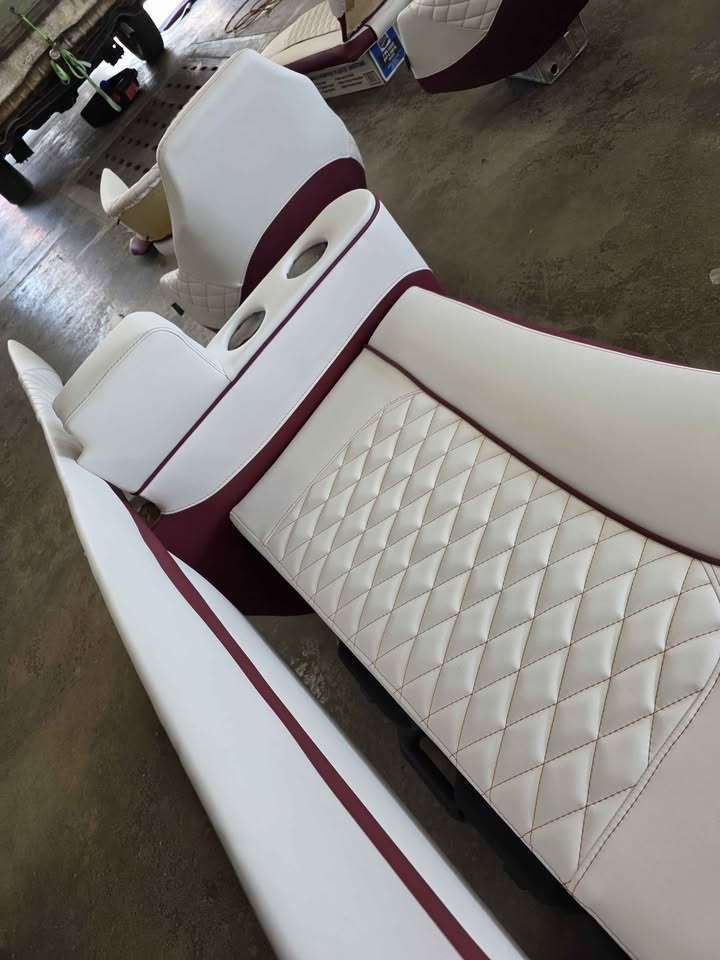 Larson Boat detail