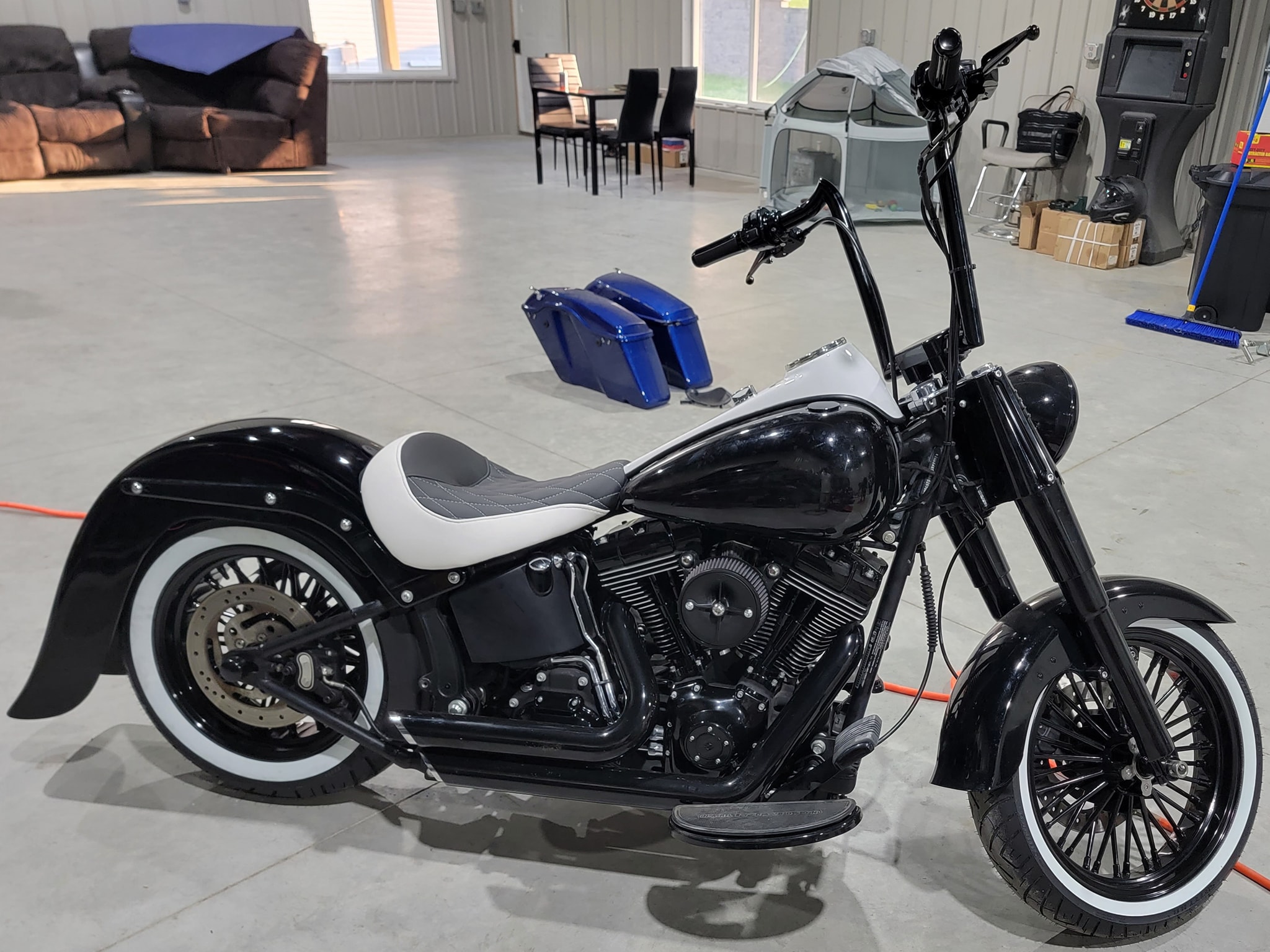 Harley Solo Seat